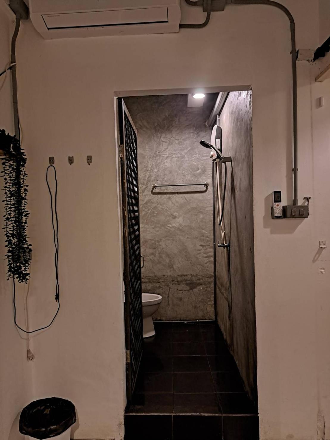 8 SLEEPER STREET Hostel Krabi town Exterior foto